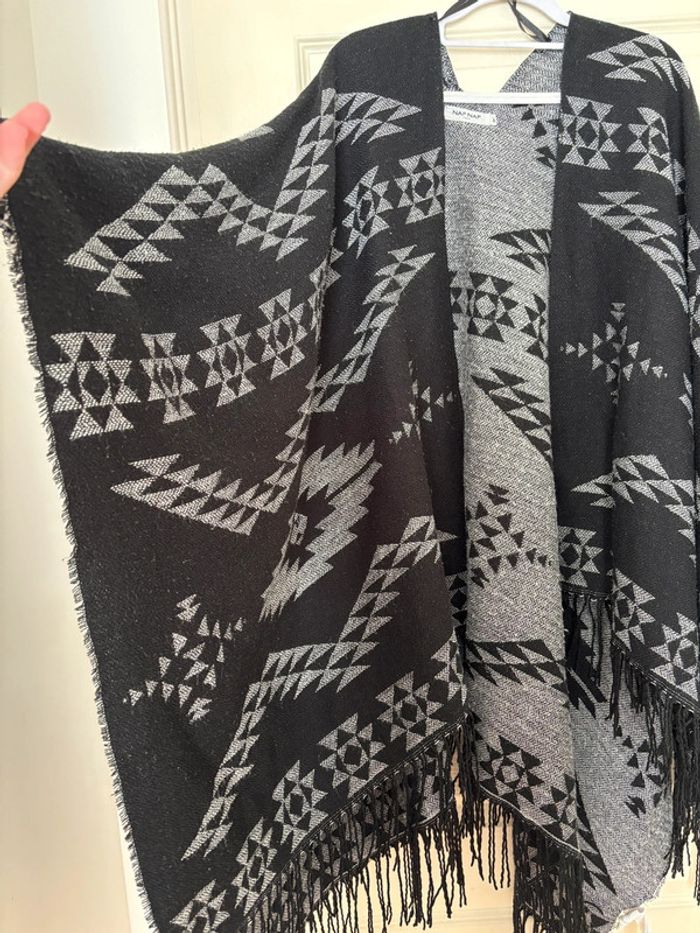 Cape poncho Naf Naf taille unique - photo numéro 2