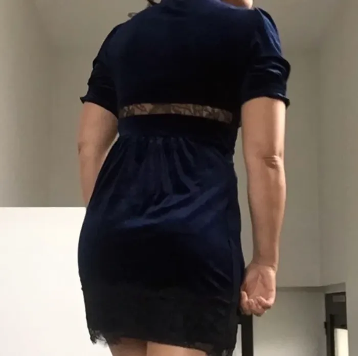 Robe Topshop en velours et dentelle sexy - photo numéro 3