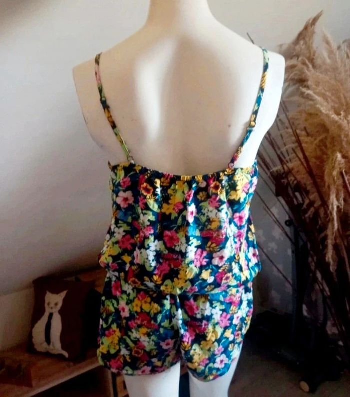 Combi-shorts fleurie taille 38 - photo numéro 4