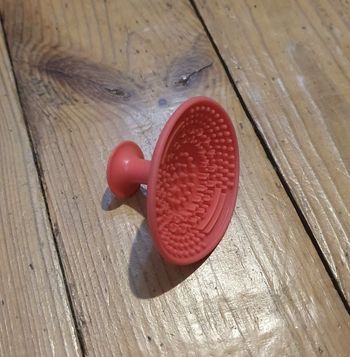 Brosse de nettoyage de pinceaux en silicone Nocibé