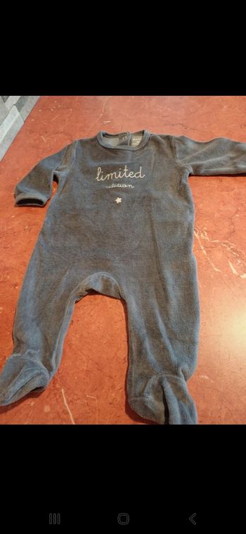 Pyjama bébé taille 3 mois