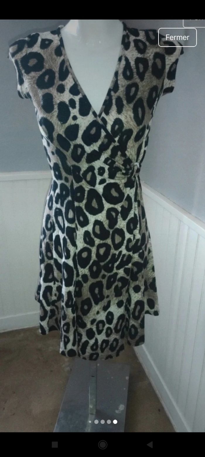 Très belle robe f38