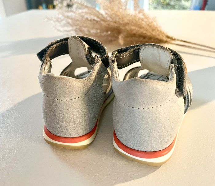 Sandalette marque Bellamy grises taille 16 - photo numéro 6