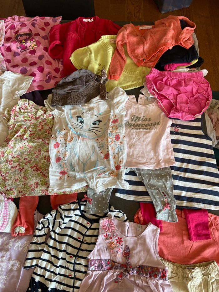Gros lot de vêtements fille 12 mois printemps été - photo numéro 3