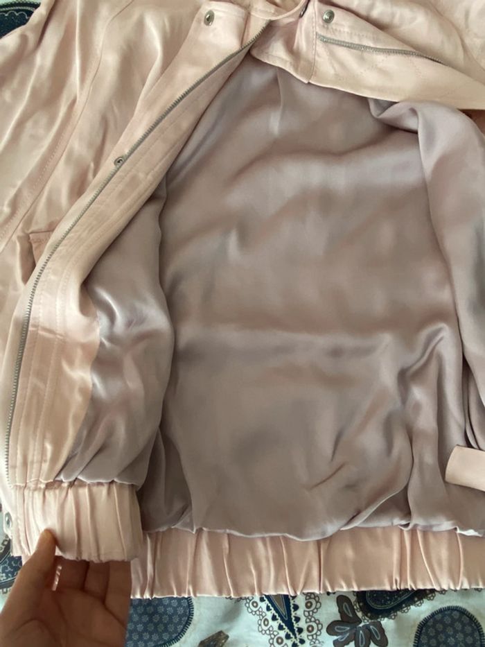 Superbe beau blouson aviateur fluide rose pale Zara neuf avec étiquette taille L - photo numéro 11