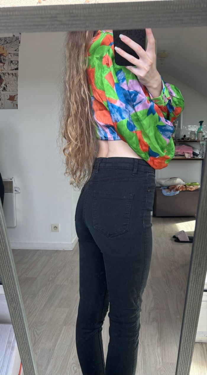 Blouse satiné manches longues multicolore boohoo neuf sans étiquette - photo numéro 4