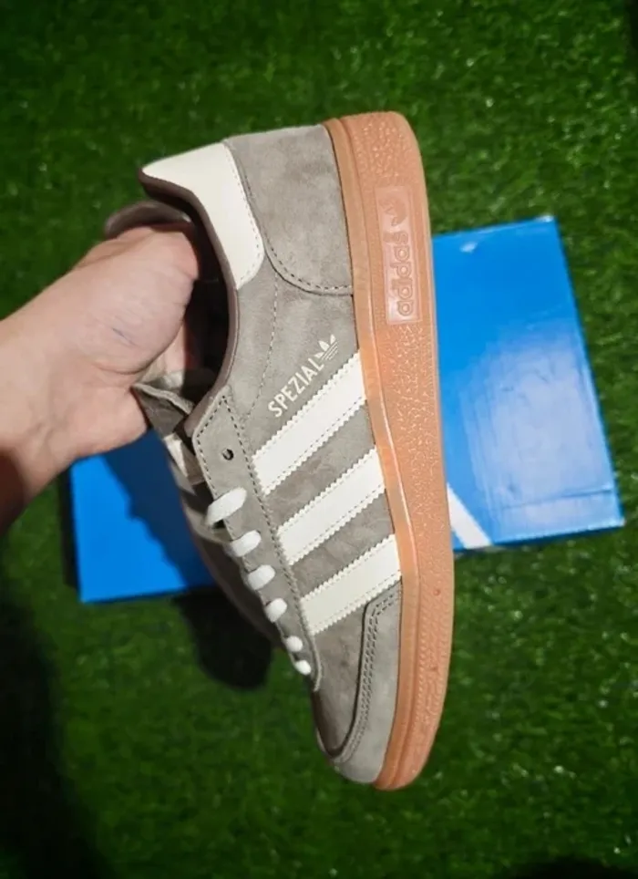 adidas Handball Spezial Gris Beige - Taille 40 - photo numéro 4