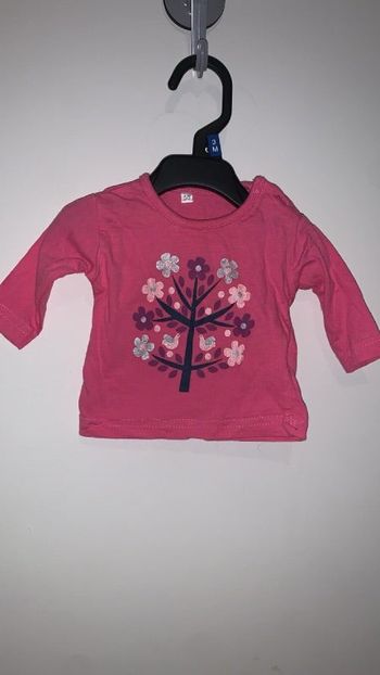 TEE shirt fille taille 50 cm