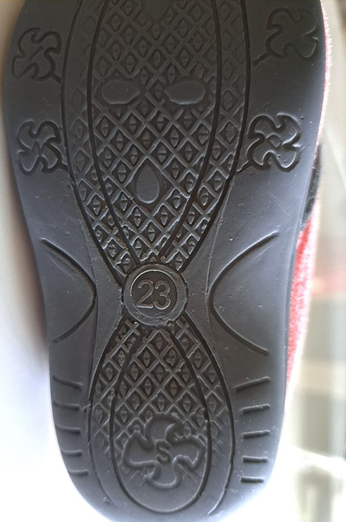 Chaussons fille p.23 BE - photo numéro 10