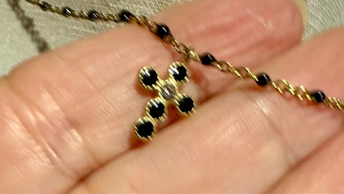 Collier chaîne réglable acier inoxydable or oetkes résine noires croix cristaux ronds - photo numéro 3