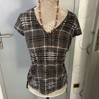 TEE shirt naf naf tailleM