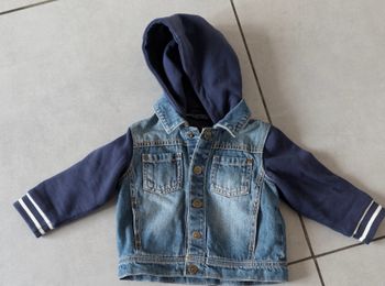 Veste en jean avec capuche