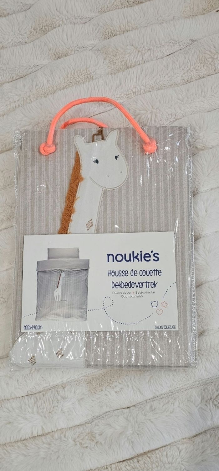 Magnifique parure de lit bébé Noukie's Neufs