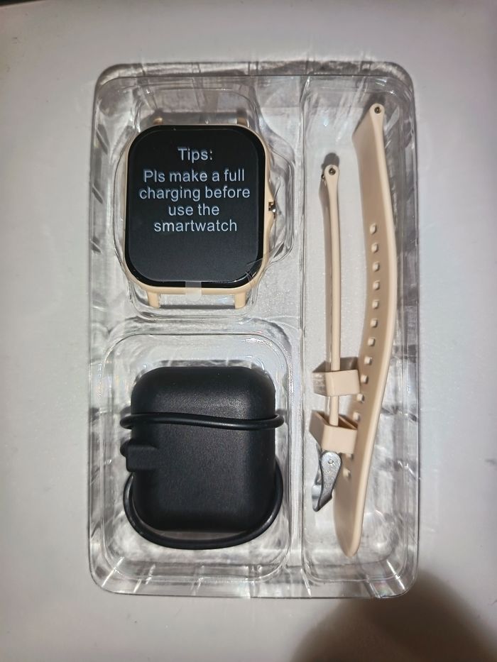 Montre connectée neuve dans sa boîte d'origine - photo numéro 2
