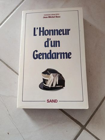 Livre L'honneur d'un gendarme