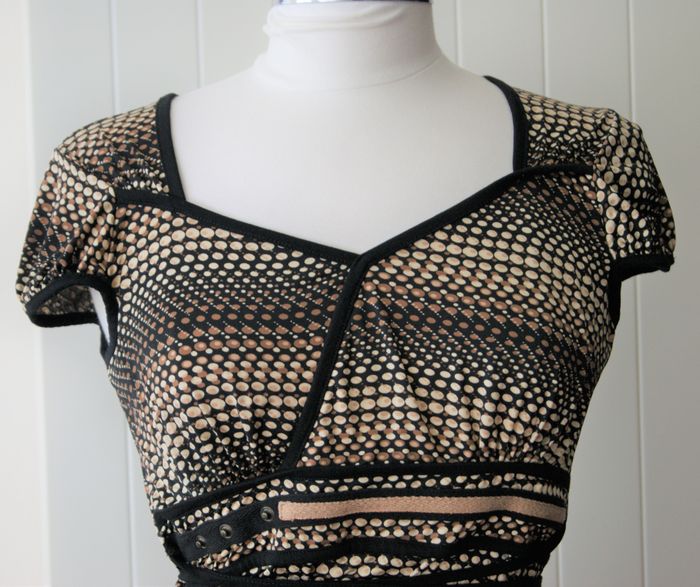 Joli top femme style cache-cœur – Taille 40 - photo numéro 2