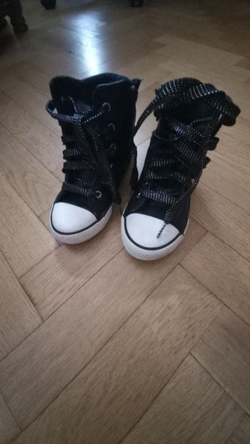 Baskets fille pointure 26