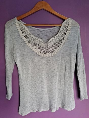 Pull fin avec broderies, manches 3/4