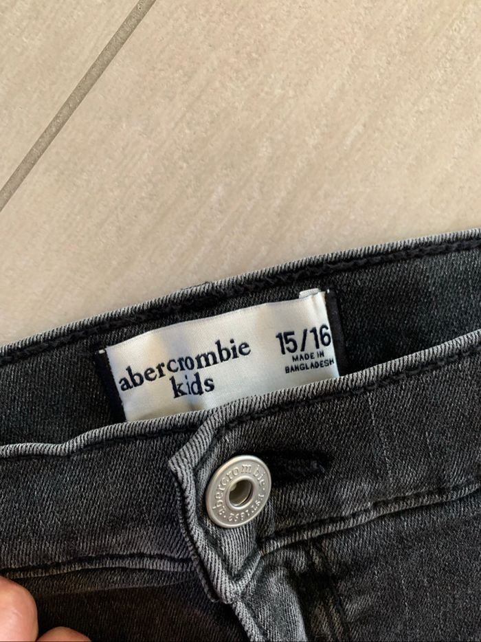 Abercrombie Kids jupe jean noir 15/16 ans - photo numéro 2
