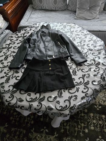 Blouson  et jupe