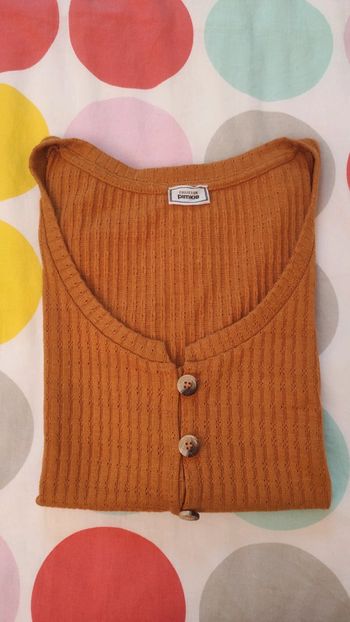 Gilet moutarde taille 2