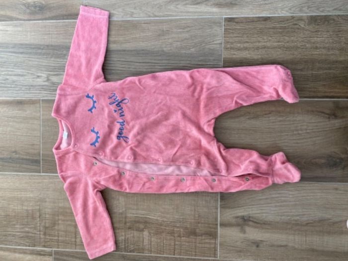 Pyjama rose 12 mois très bon état