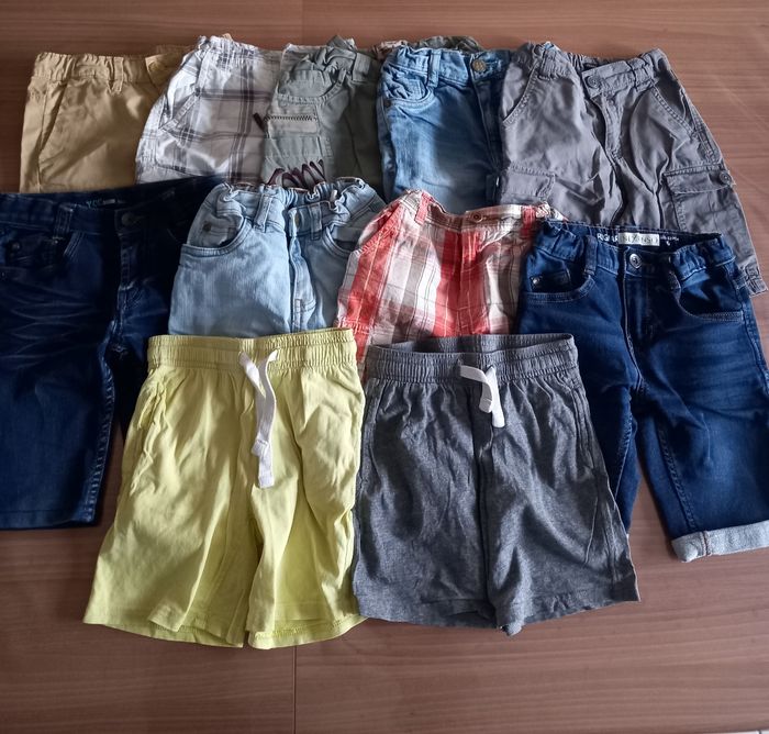 Lot de vêtements 6 ans - photo numéro 4