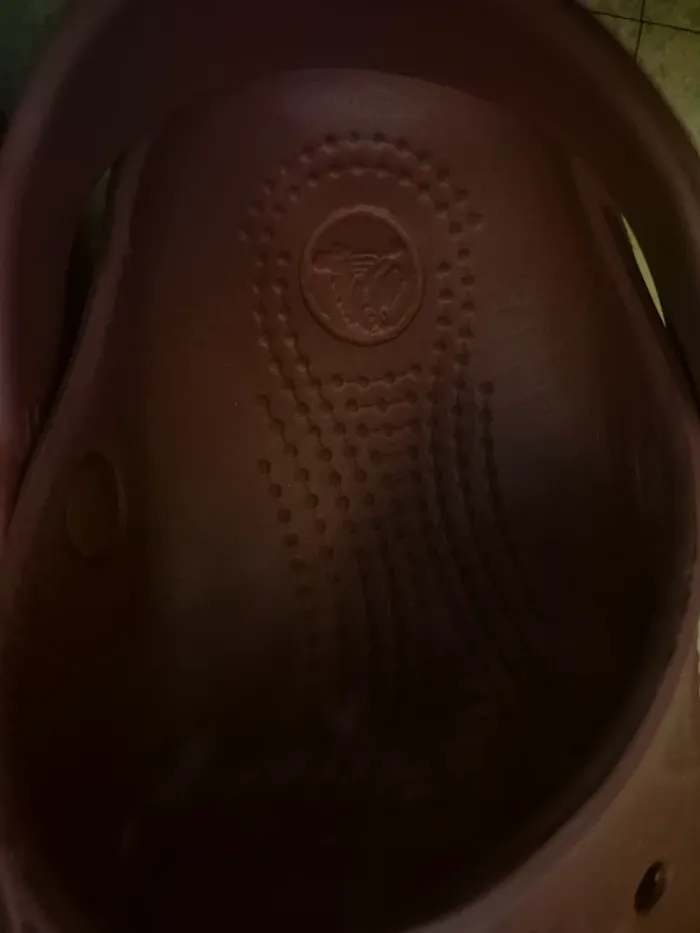 Crocs 27/29 bordeaux - photo numéro 2