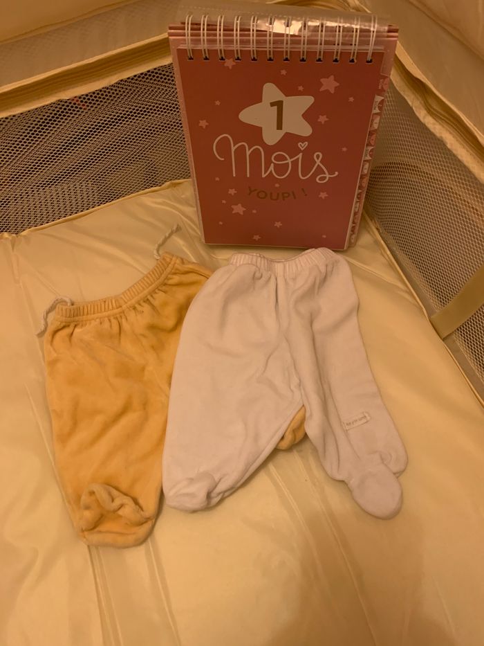 Vêtements 1mois - photo numéro 2