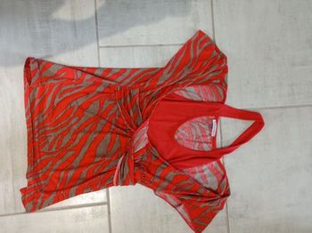 Tee shirt rouge et marron