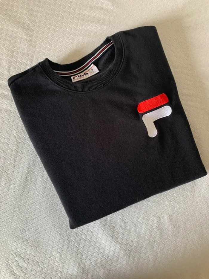 Sweat Fila Noir - Élégance décontractée