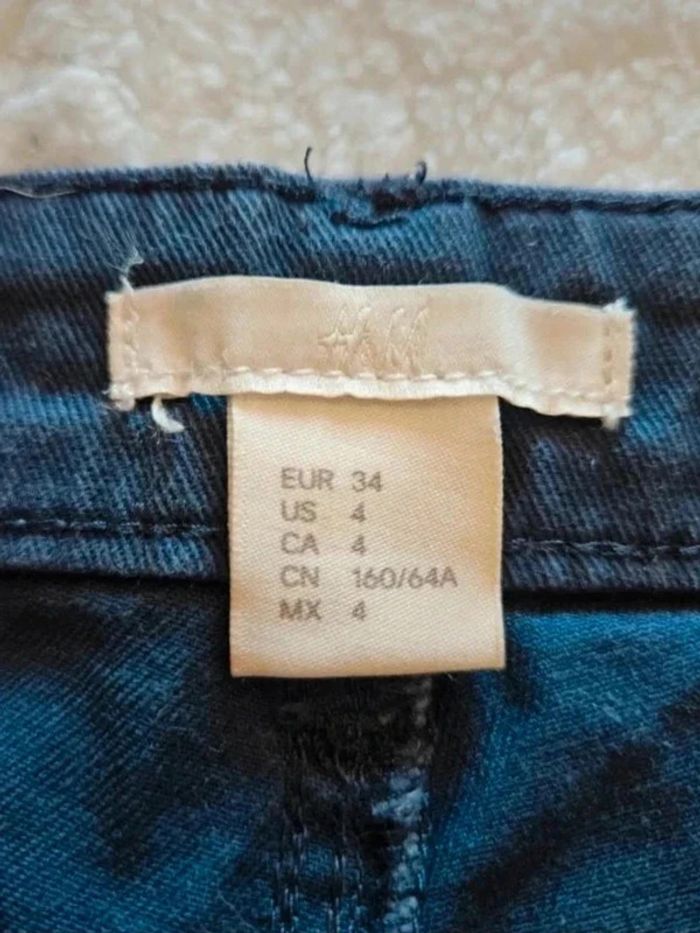 Short bleu marine - H&M - photo numéro 3