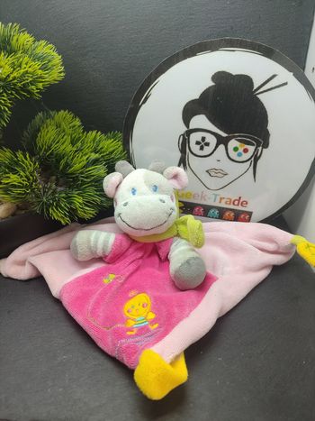 Doudou plat vache nicotoy rose poussin anneau de dentition gris blanc jaune Vert