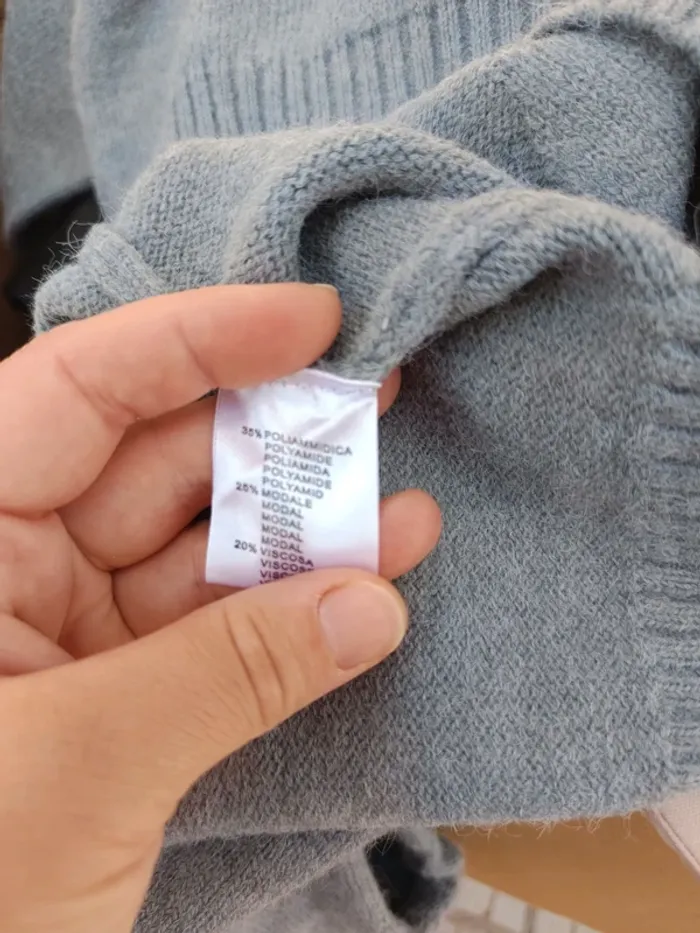Pull à capuche taille S - photo numéro 6