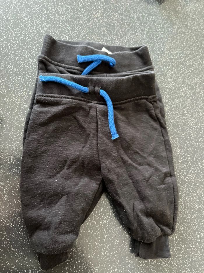 Lot de 2 Pantalon taille 3 mois