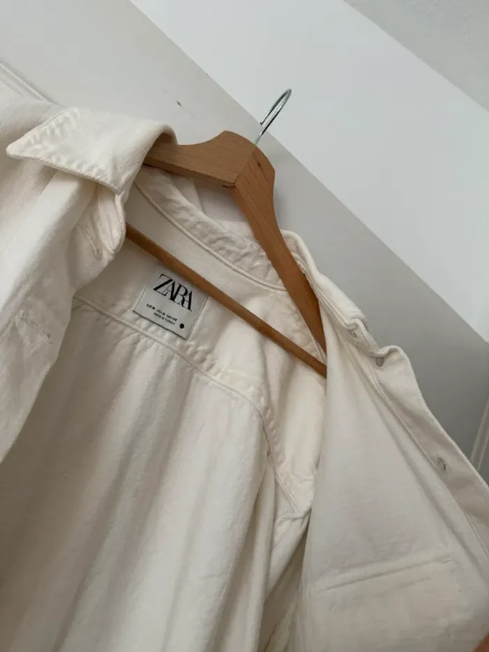 Chemise en jean Zara blanche - photo numéro 3