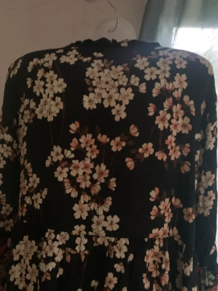 Robe fluide manches longues fleurie taille42 44 - photo numéro 11