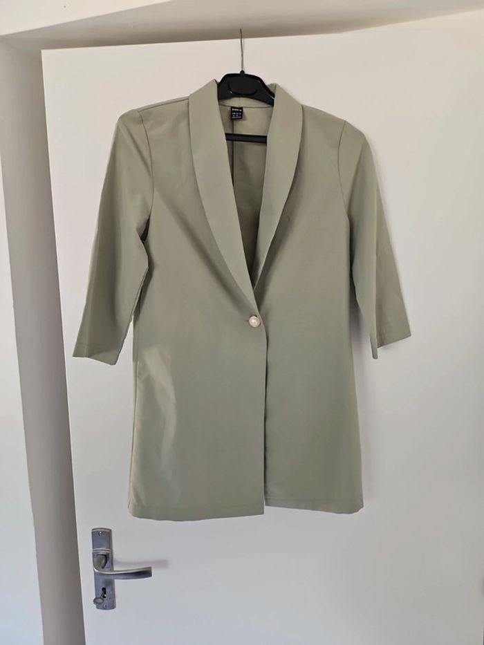 Veste légère shein t 34 tbe