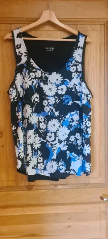 T-shirt à fleurs Camaïeu