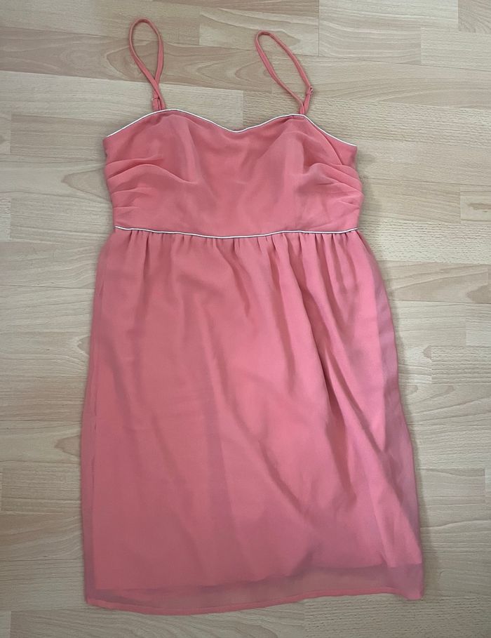 Robe à bretelles
