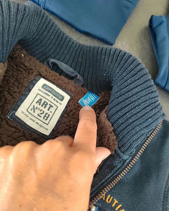 45 € Lot de vêtements garçon 6 ans - photo numéro 4