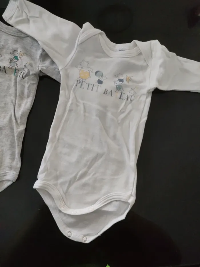 Eau de 3 body petit bateau 3 mois - photo numéro 4