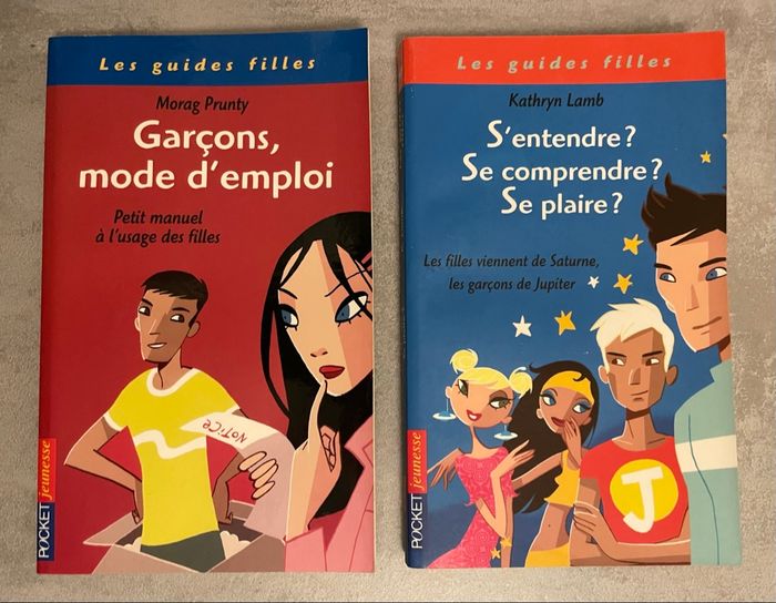 Lot 2 livres Les guides filles
