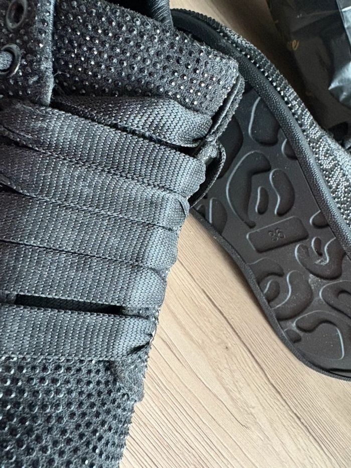 Baskets neuves Shein noires strass – Taille 36 - photo numéro 3