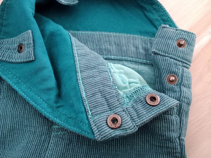 Salopette dpam NEUVE taille 6 mois - photo numéro 4