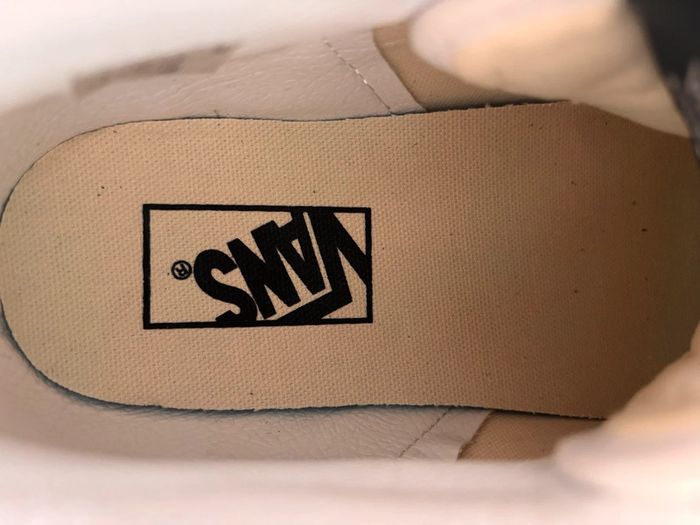 Baskets Vans Neuves Taille 38,5 - photo numéro 9