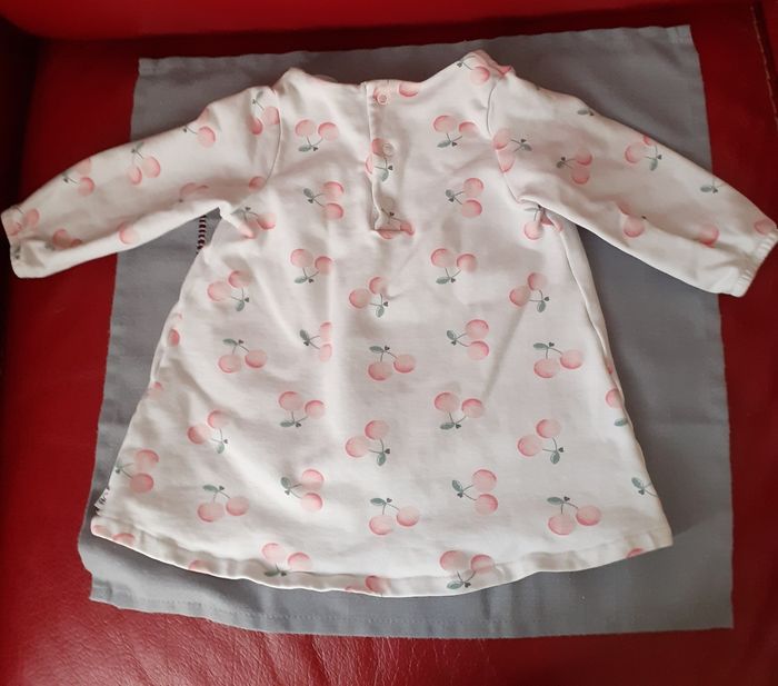BB 6 mois: Robe Obaïbi motif "cerises" - photo numéro 5