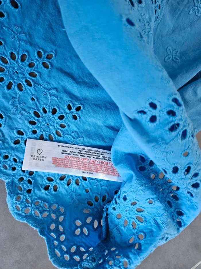 Robe Primark, taille 6-7 ans(122cm), portée 2-3 fois, Vraiment Comme Neuve - photo numéro 8