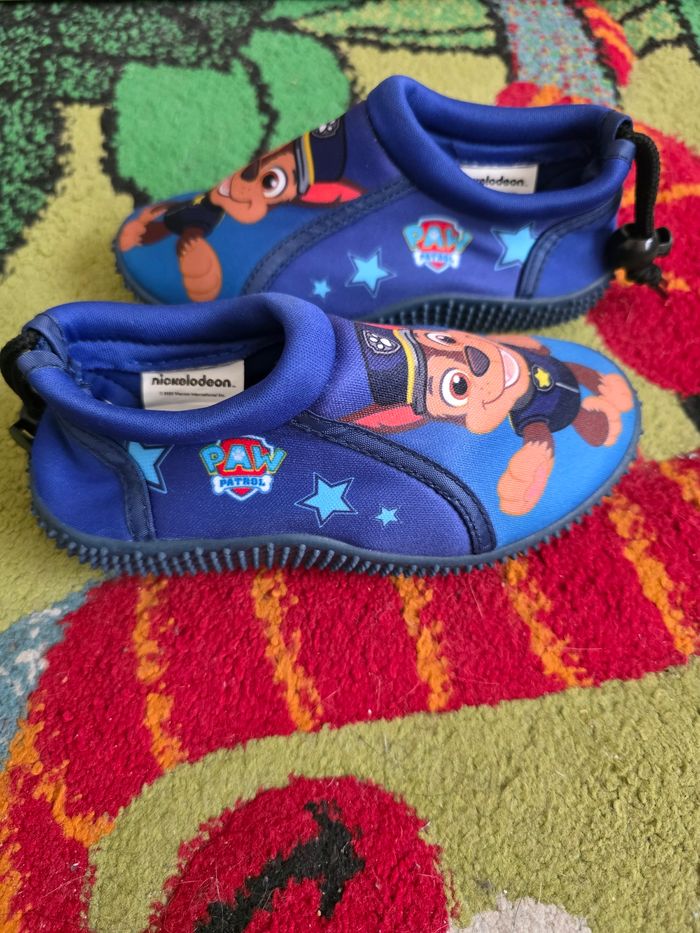 CHAUSSURES D'EAU PAW PATROL NICKELEDEON TAILLE 28 PORTER 1 FOIS - photo numéro 2