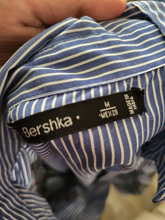 Blouse bershka taille M - photo numéro 3